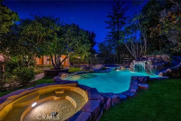Orange, CA 92869,752 N Creekview DR