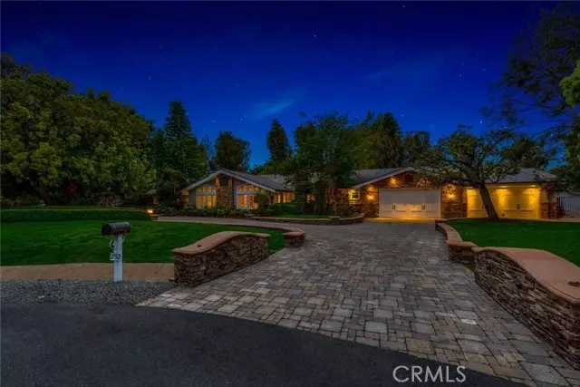 Orange, CA 92869,752 N Creekview DR