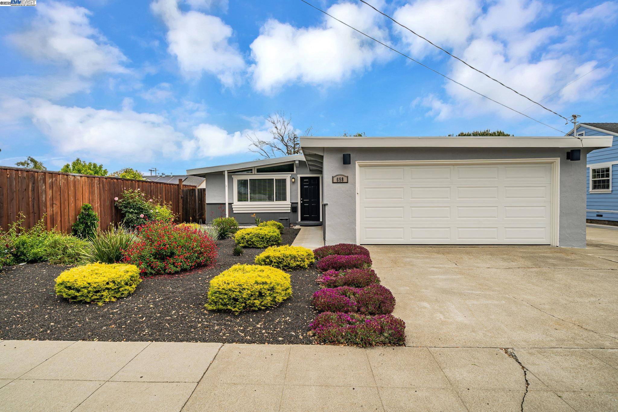 658 N P ST, Livermore, CA 94551