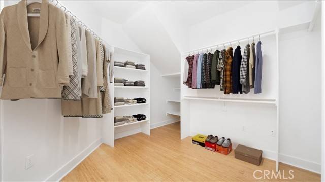 Studio City, CA 91604,13004 Valleyheart DR 205