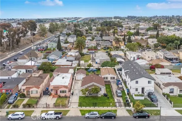 418 W 101st ST, Los Angeles, CA 90003