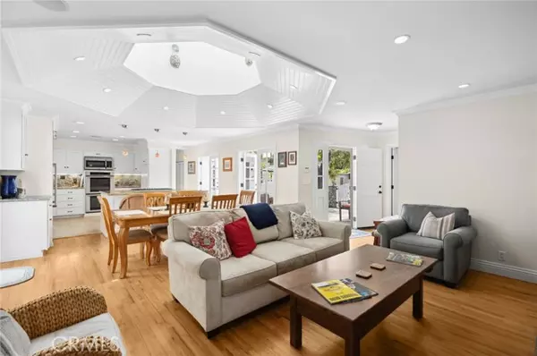 Newport Beach, CA 92663,400 Aliso AVE