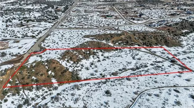 Phelan, CA 92371,7727 Capelin RD