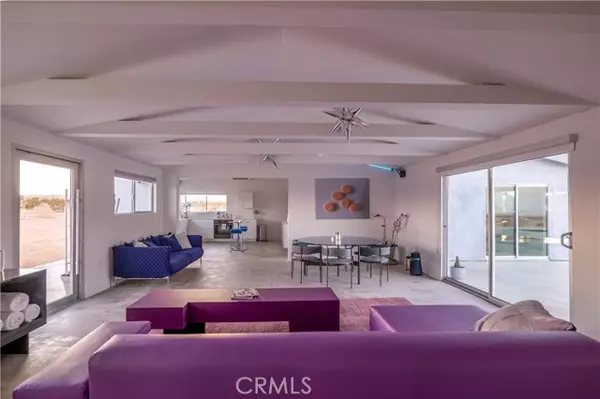 Landers, CA 92285,60810 Cole LN