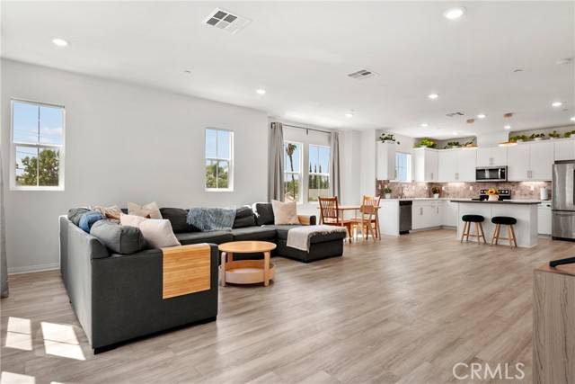 758 N Ethan WAY, Anaheim, CA 92805