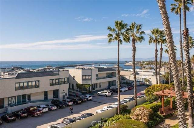 Redondo Beach, CA 90277,630 The Village 116