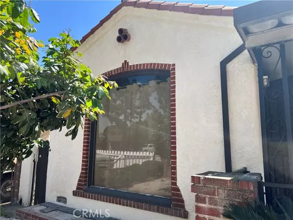 Pico Rivera, CA 90660,9352 Beverly RD