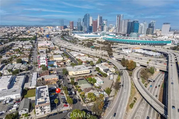 907 W 17th ST, Los Angeles, CA 90015