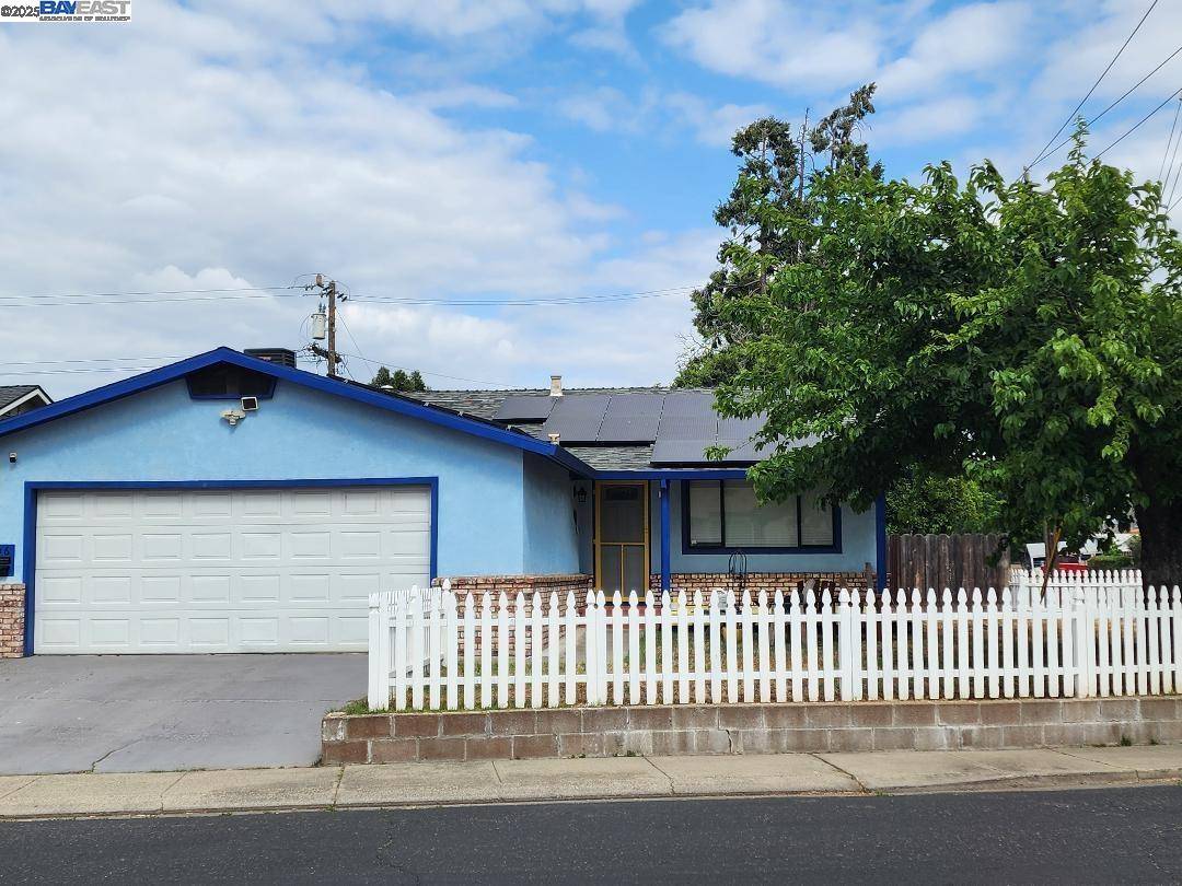 406 Elm, Manteca, CA 95336