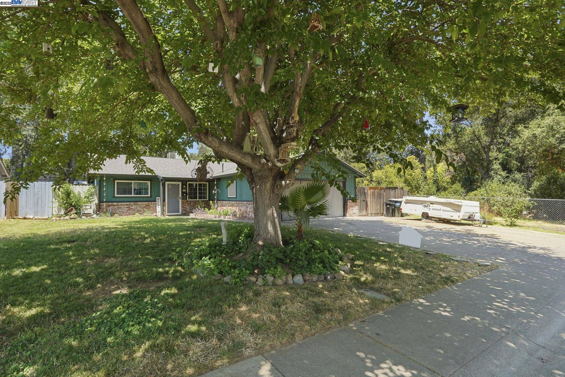 Carmic, CA 95608,5913 Woodleigh Dr