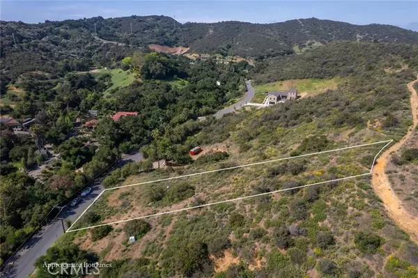Thousand Oaks, CA 91362,0 S Skyline DR