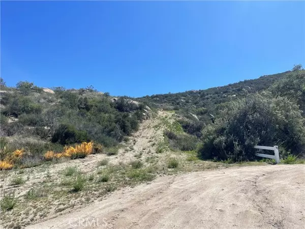 Hemet, CA 92544,7 Martin RD