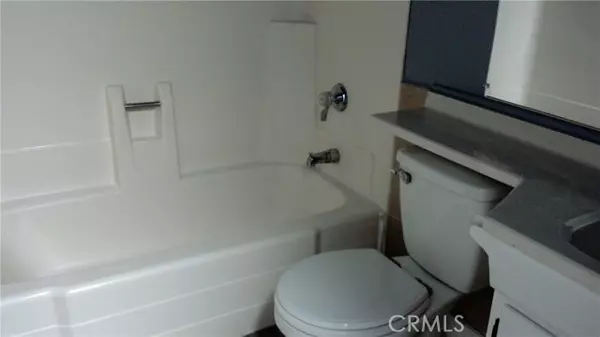 Hawaiian Gardens, CA 90716,21522 Belshire AVE 10