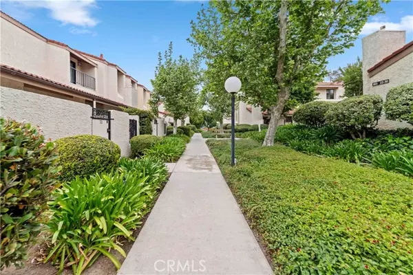 Tarzana, CA 91356,18130 Oxnard ST 71