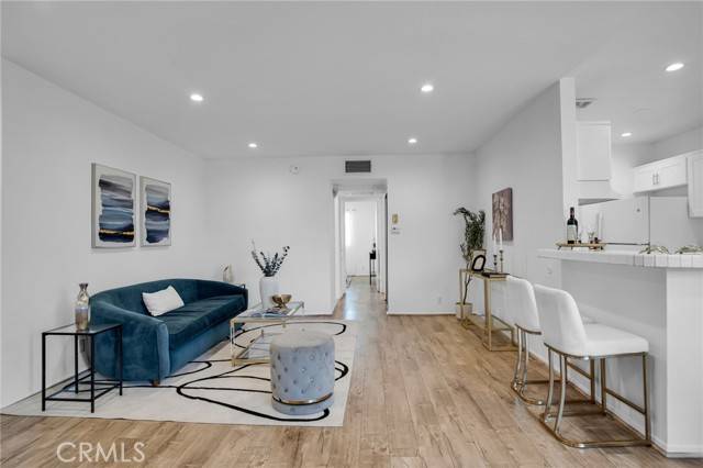 Encino, CA 91316,5403 Newcastle AVE 60