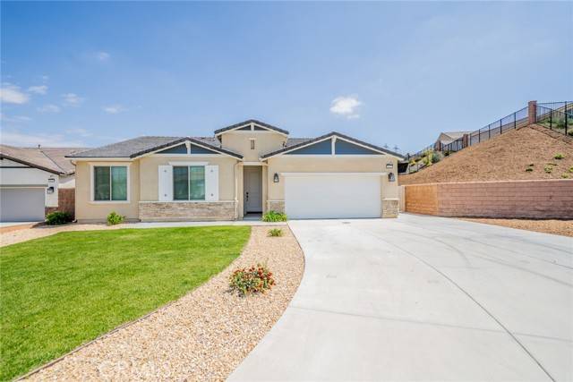 1528 Yucca CT, Calimesa, CA 92320