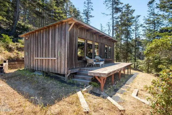 34601 CA-1, Gualala, CA 95445