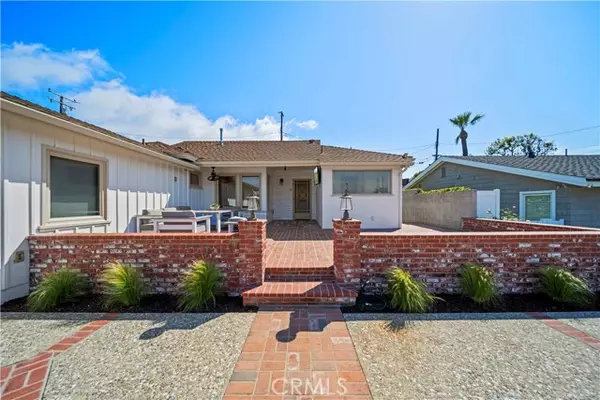 Redondo Beach, CA 90277,206 Calle De Sirenas