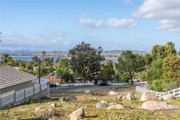 Lake Elsinore, CA 92530,0 Hayes