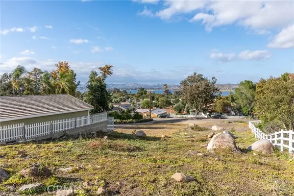 Lake Elsinore, CA 92530,0 Hayes