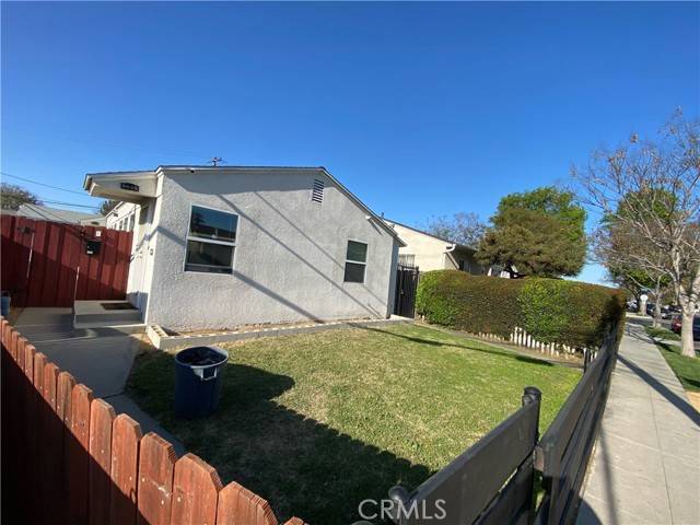 Long Beach, CA 90805,121 E Bort ST