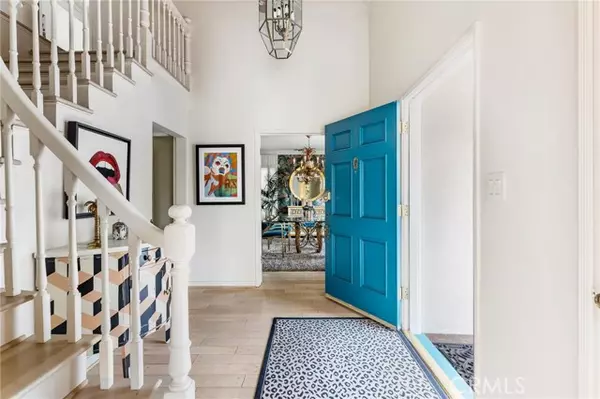 Los Angeles, CA 90069,1335 Londonderry PL