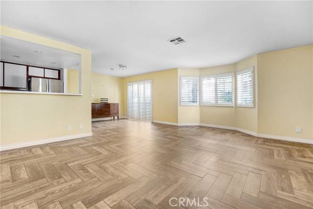 Sylmar, CA 91342,11300 Foothill BLD 97