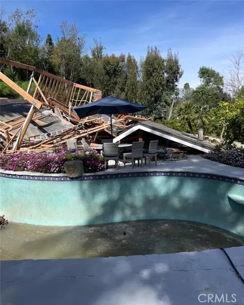 3811 Ventura Canyon AVE, Sherman Oaks, CA 91423