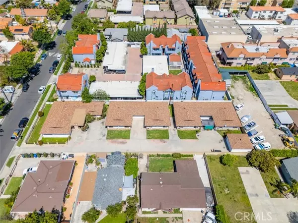 Paramount, CA 90723,14048 McCLURE