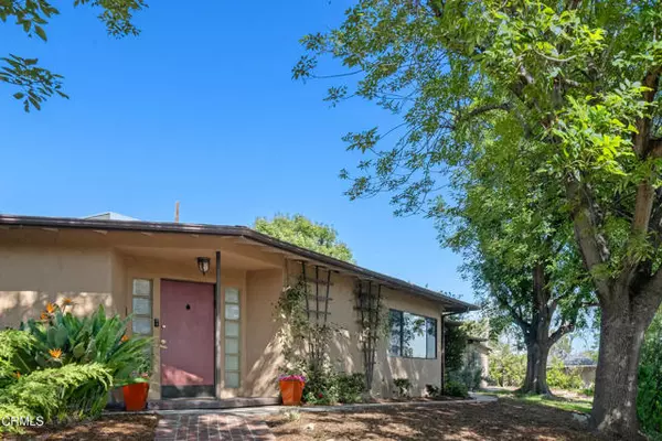 La Crescenta, CA 91214,4702 Moore ST