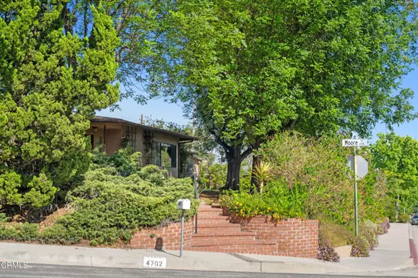 La Crescenta, CA 91214,4702 Moore ST