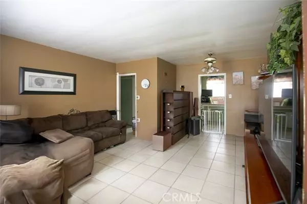 Sun Valley, CA 91352,7347 Bakman AVE