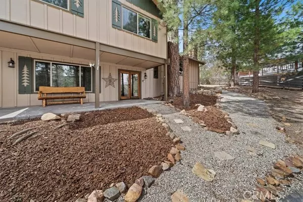 Big Bear Lake, CA 92315,41604 Hummingbird LN