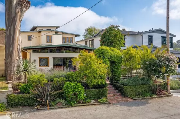 Manhattan Beach, CA 90266,590 35th ST