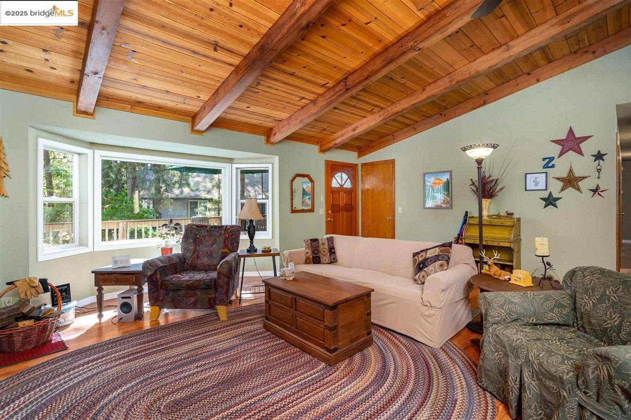 Groveland, CA 95321-9314,19484 Pine Mountain DR