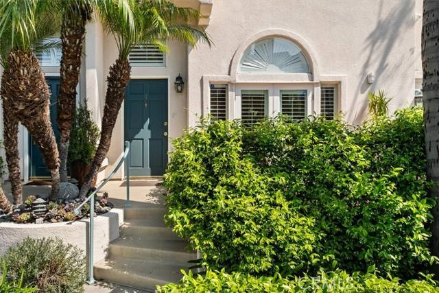 Toluca Lake, CA 91602,4414 MOORPARK WAY 7