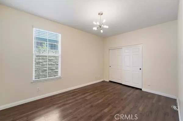 Valencia, CA 91355,27020 Island RD