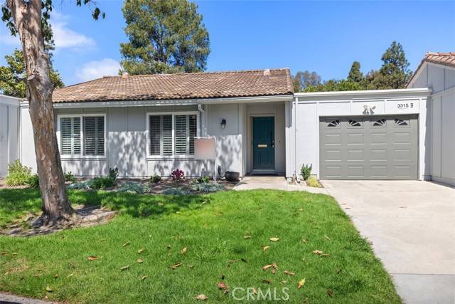 Laguna Woods, CA 92637,3315 San Amadeo B