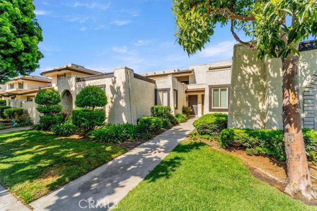 9880 Del Rio WAY 88, Cypress, CA 90630