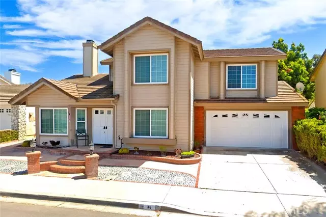 36 Woodswallow LN, Aliso Viejo, CA 92656