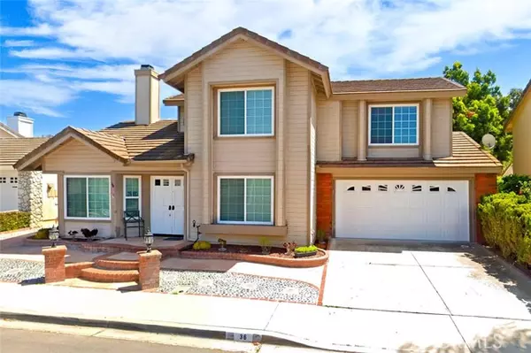 36 Woodswallow LN, Aliso Viejo, CA 92656