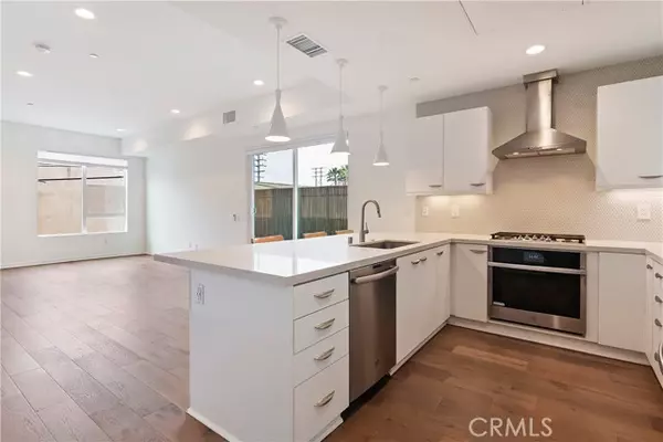 North Hollywood, CA 91601,4831 1/2 Craner AVE