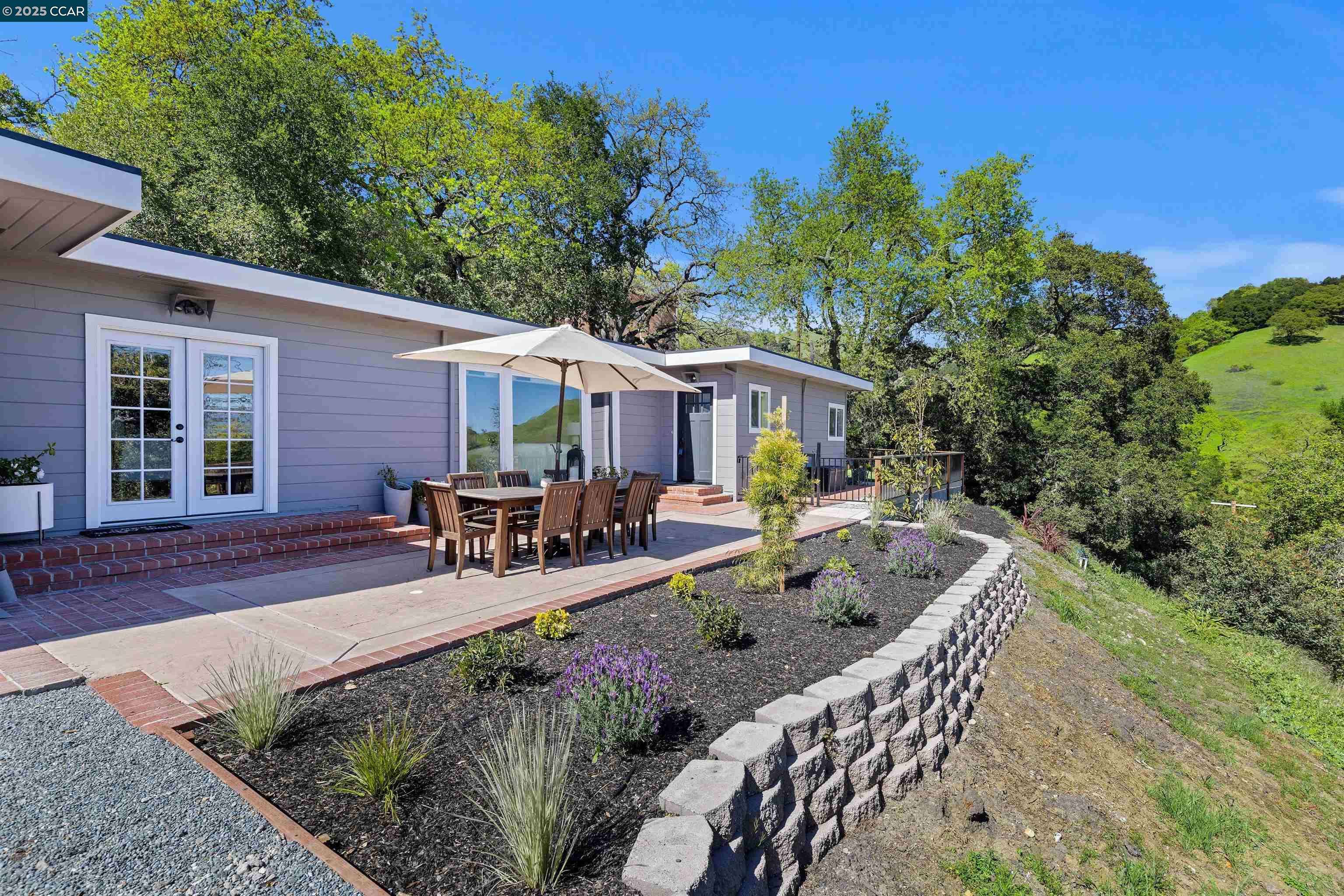 1084 Brown Ave, Lafayette, CA 94549