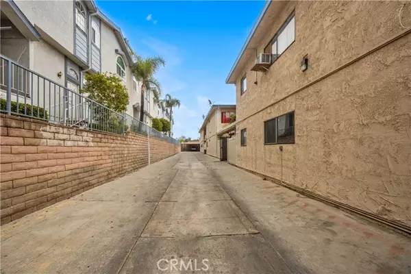 Panorama City, CA 91402,9054 Willis AVE 21