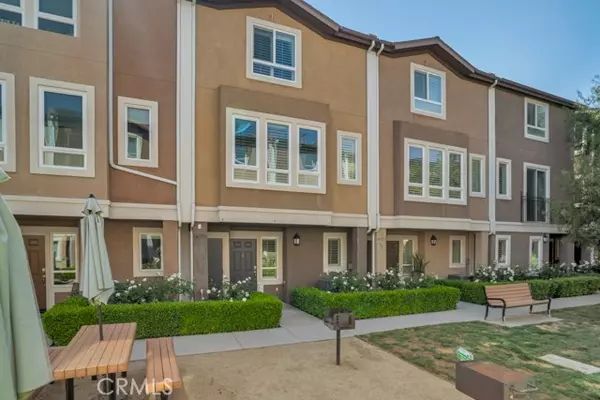 Van Nuys, CA 91405,14703 Sherman WAY