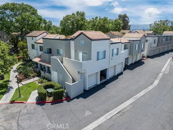 Newhall, CA 91321,24450 Leonard Tree LN 202