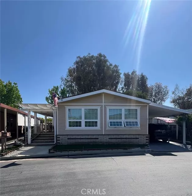 Anaheim, CA 92801,1919 W Coronet AVE 143