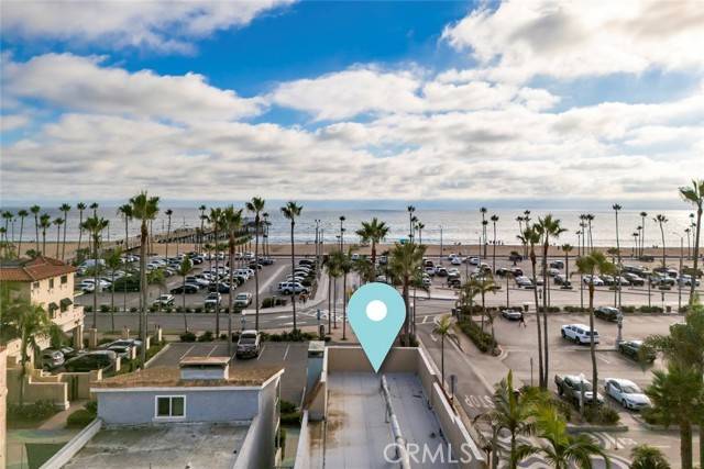 700 E Oceanfront, Newport Beach, CA 92661