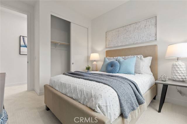 Santa Ana, CA 92705,667 S Lyon ST