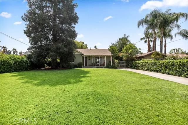 725 W Palm AVE, Redlands, CA 92373
